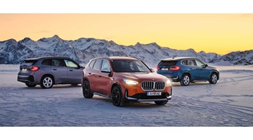 Three variants of BMW xDrive: the new BMW X1 and new BMW iX1 at winter training in Sölden.